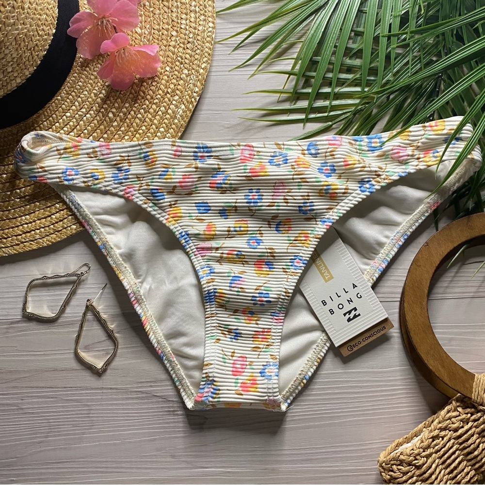 Billabong 🌴 Ditsy Floral Tanlines Tropic Cheeky Bikini Bottoms 👙☀️